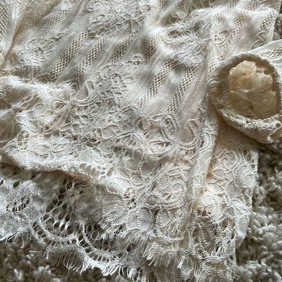 ALTAR'D STATE ILLUSION NECKLINE LACE TOP IN EGRET S - Picture 15 of 16